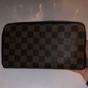 LOUIS VUITTON Wallet
